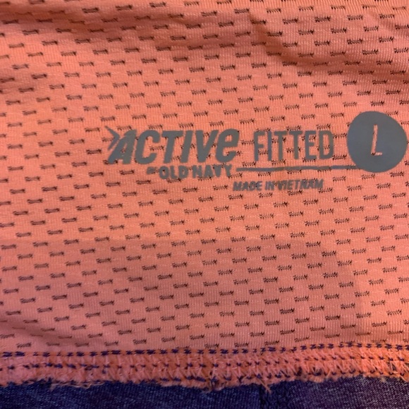 OLD NAVY Women’s Fitted Capri Leggings Size Large - Picture 3 of 4